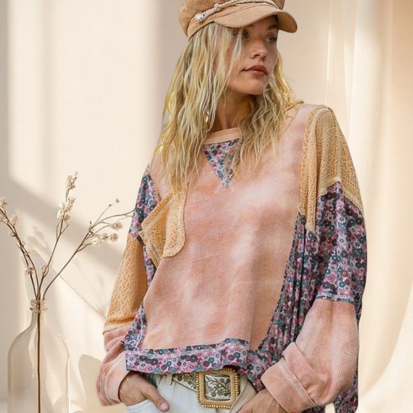 POL Pumpkin Jam Floral Crochet Patchwork Sweater - Picture 5 of 9